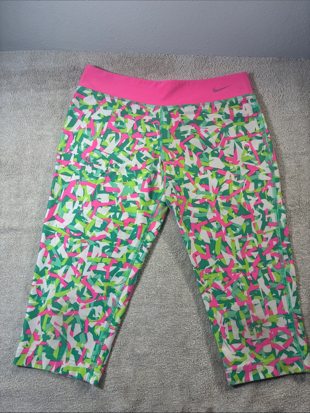 Nike women’s Pink Green Abstract Print Capri Leggings